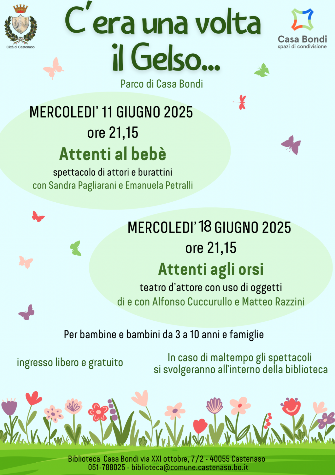 Locandina colorata con sfumature di verde, con un grande albero stilizzato al centro, libri appesi tra i rami e i dettagli dei due spettacoli estivi per bambini nel parco di Casa Bondi