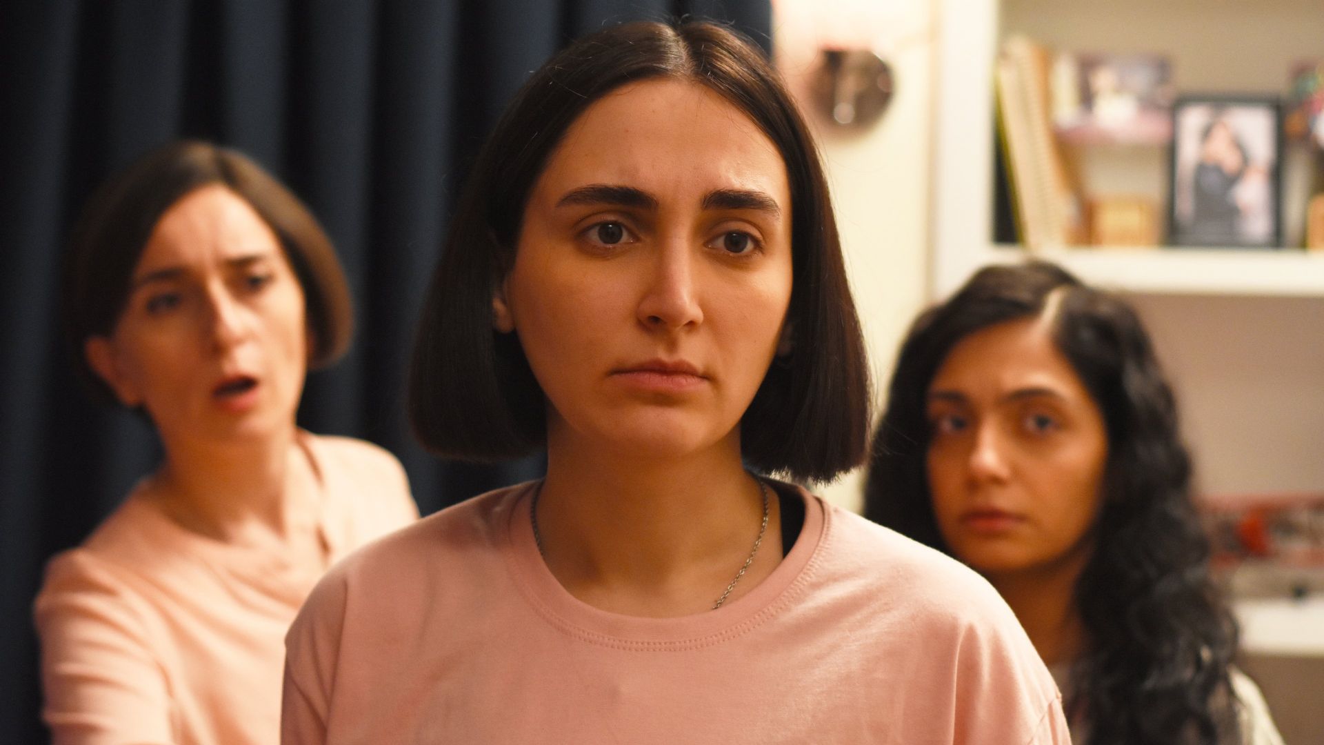 frame del film "Il seme del fico sacro"
